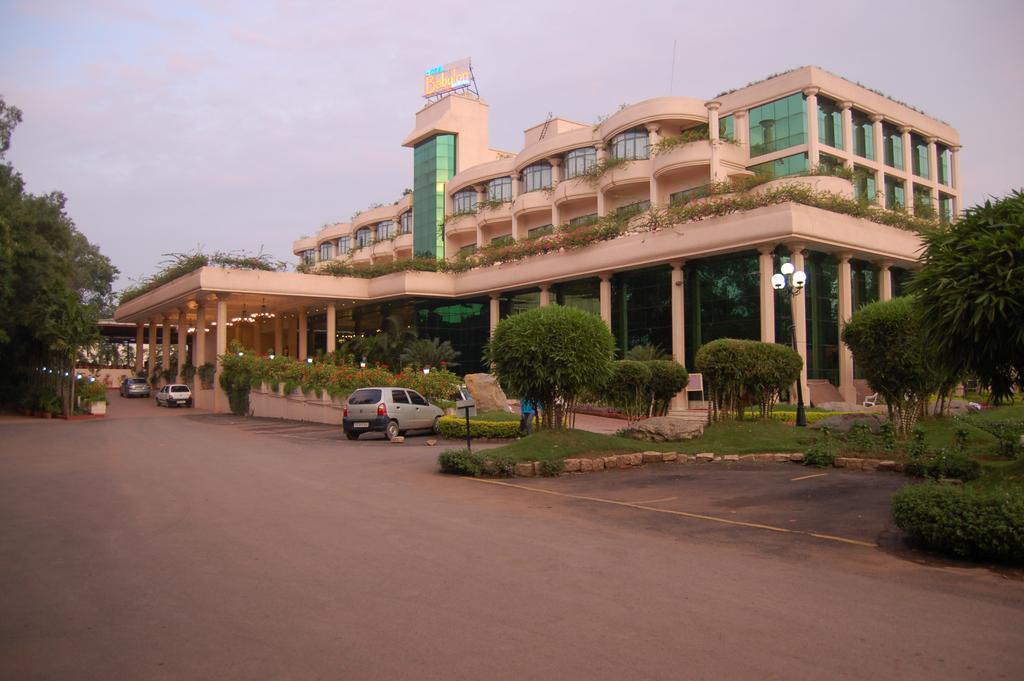 Hotel Babylon International Raipur  Exterior photo