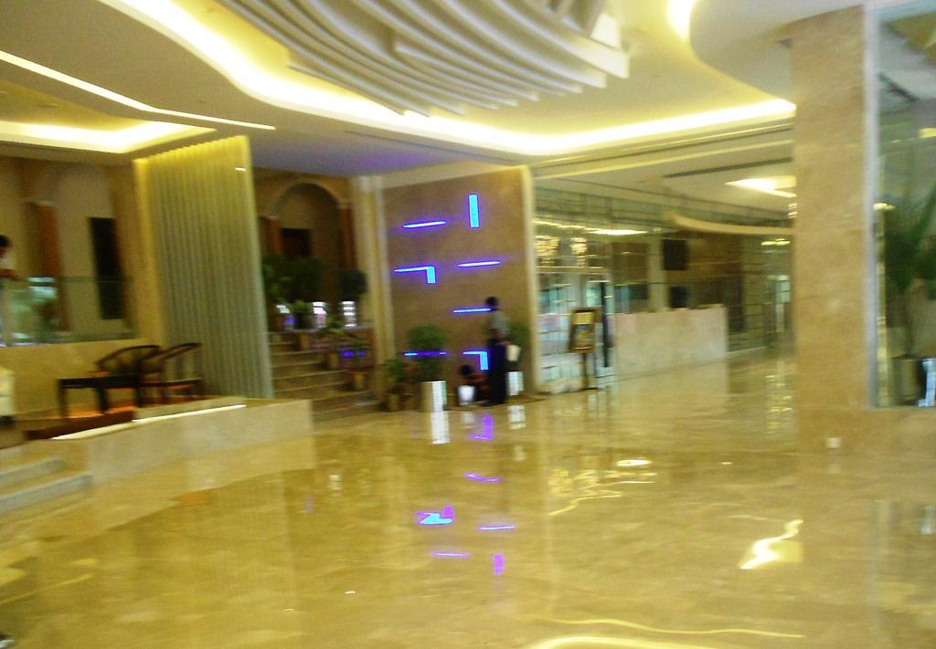 Hotel Babylon International Raipur  Room photo