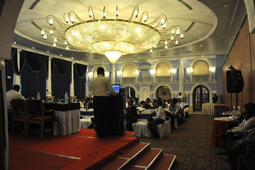 Hotel Babylon International Raipur  Exterior photo