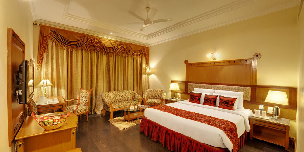 Hotel Babylon International Raipur  Exterior photo