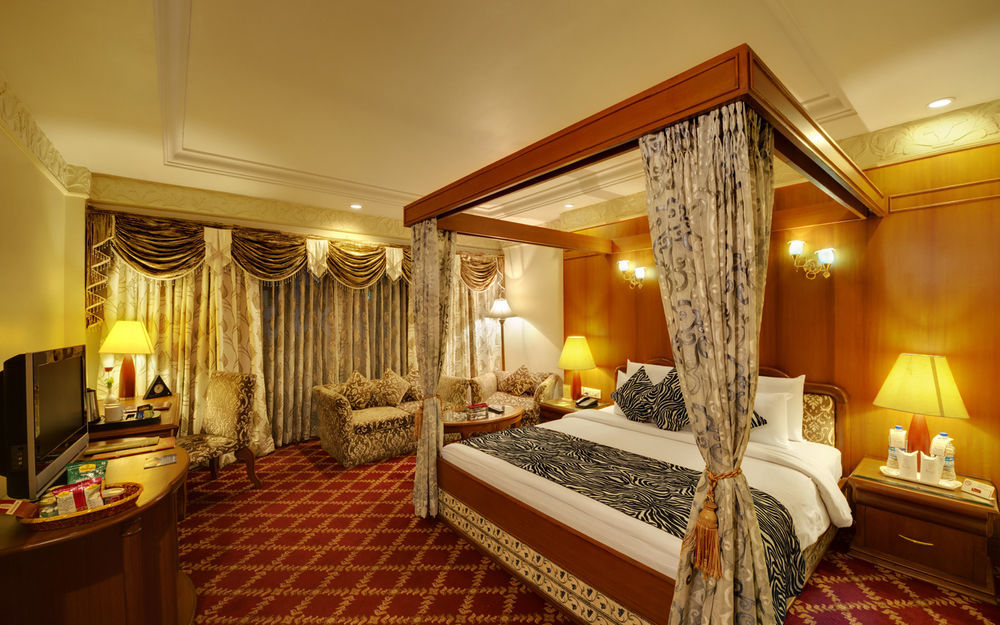 Hotel Babylon International Raipur  Exterior photo