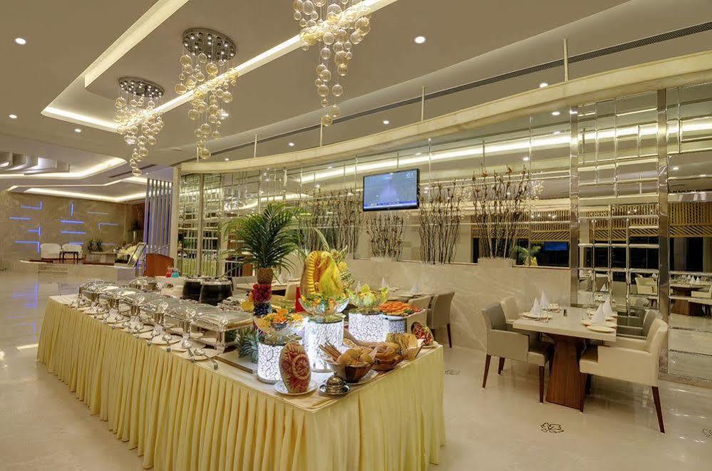 Hotel Babylon International Raipur  Exterior photo
